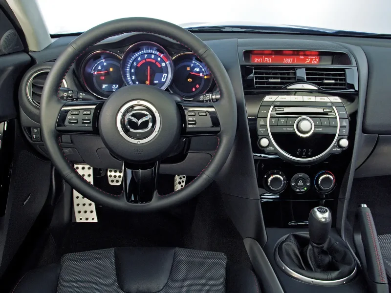 Mazda RX-8 r3 Interior