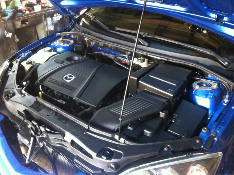 Mazda 3 подкапотка