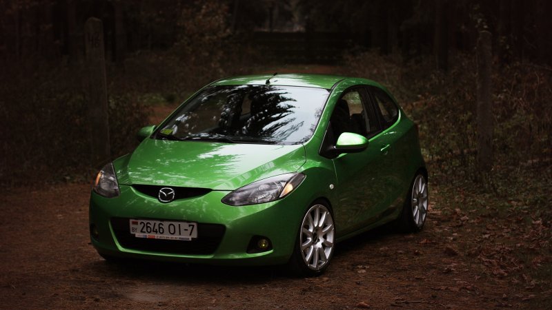 Green Hatchback Mazda Mazda 2