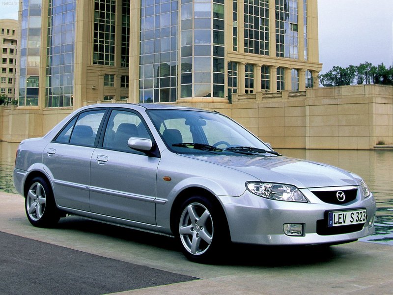 Mazda familia 2001