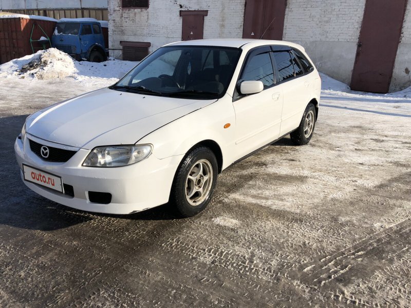 Mazda familia 1999