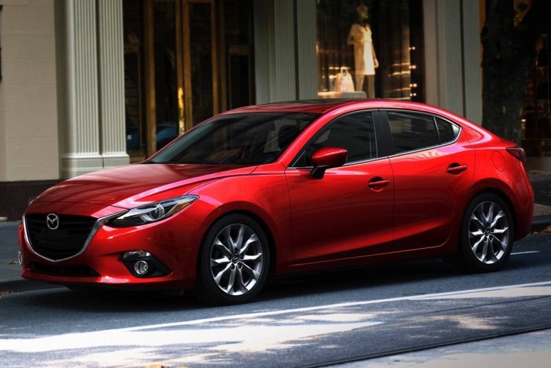 Mazda 3 2015 седан