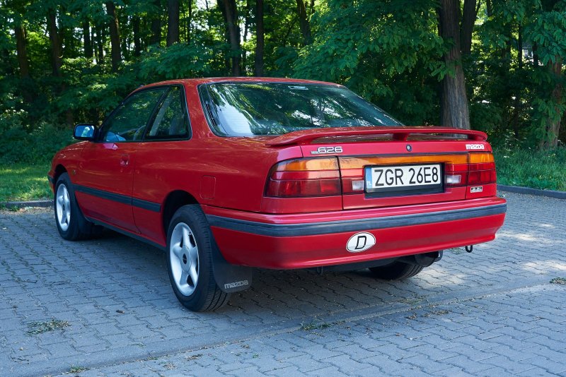 Mazda 626 GD Coupe