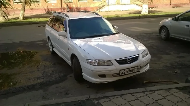 Битая Mazda Capella 626