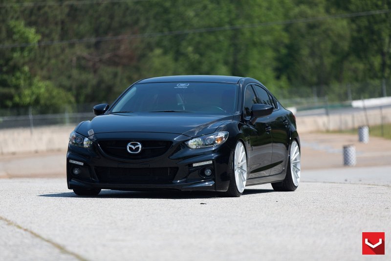 Mazda 6 Black Tuning