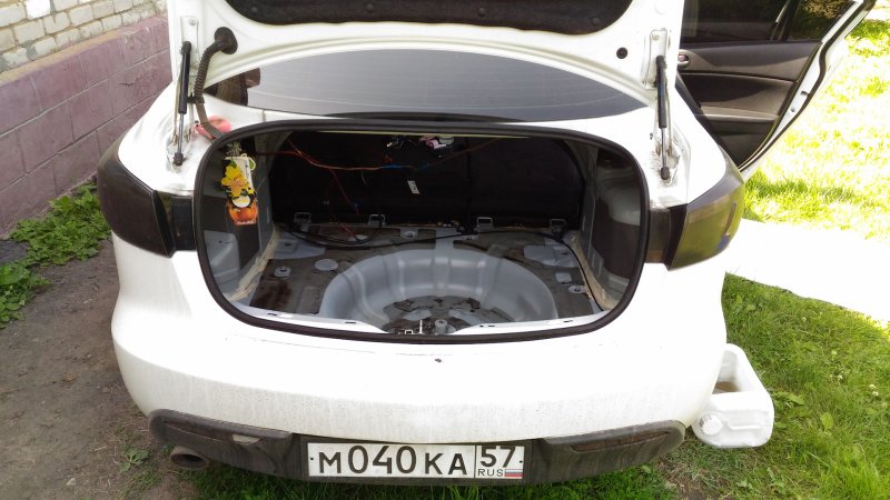 Mazda 3 BL багажник