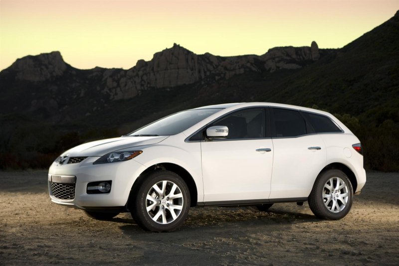 Mazda CX 7 2008 белая