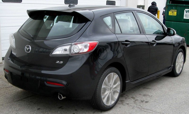 Mazda 3 2010 хэтчбек