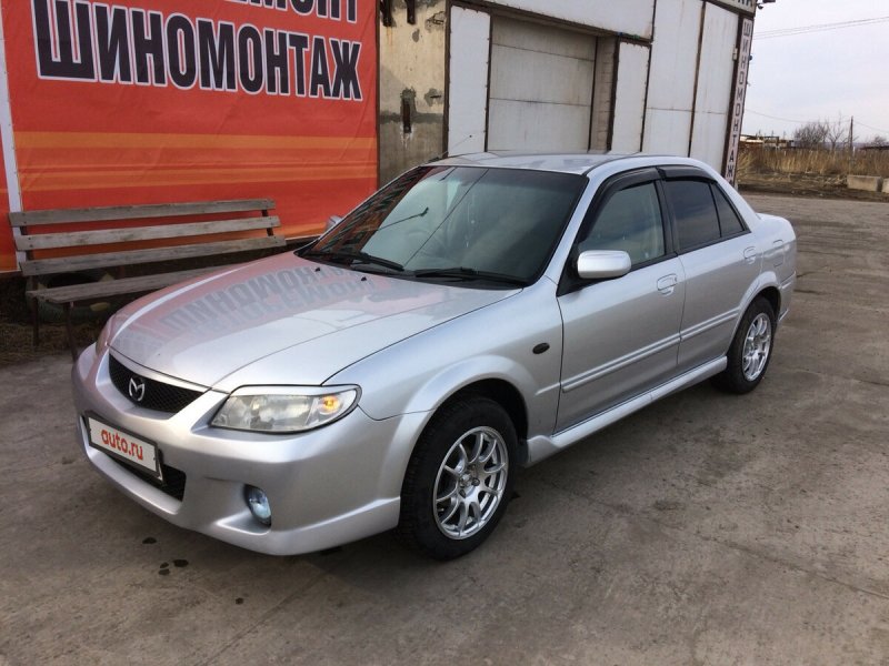 Mazda familia 2021