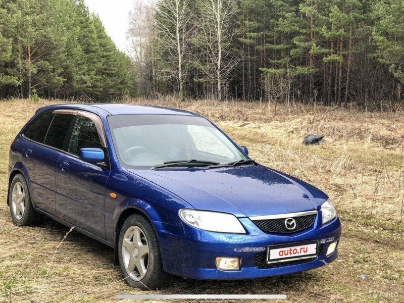 Mazda familia Wagon 2002