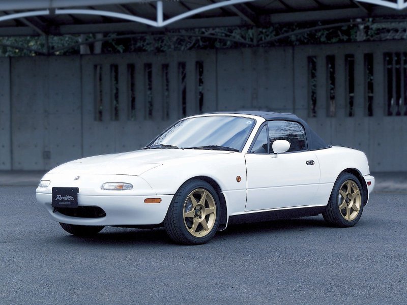 Mazda Roadster na