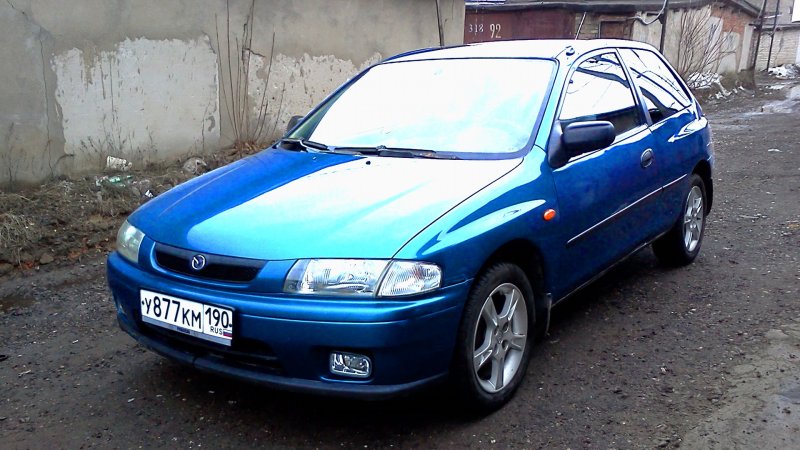 Mazda 323 1997 хэтчбек