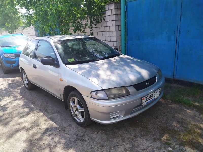 Mazda Mazda 323 1998