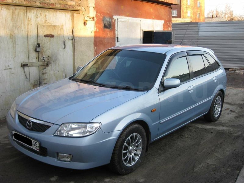 Mazda familia s-Wagon синяя