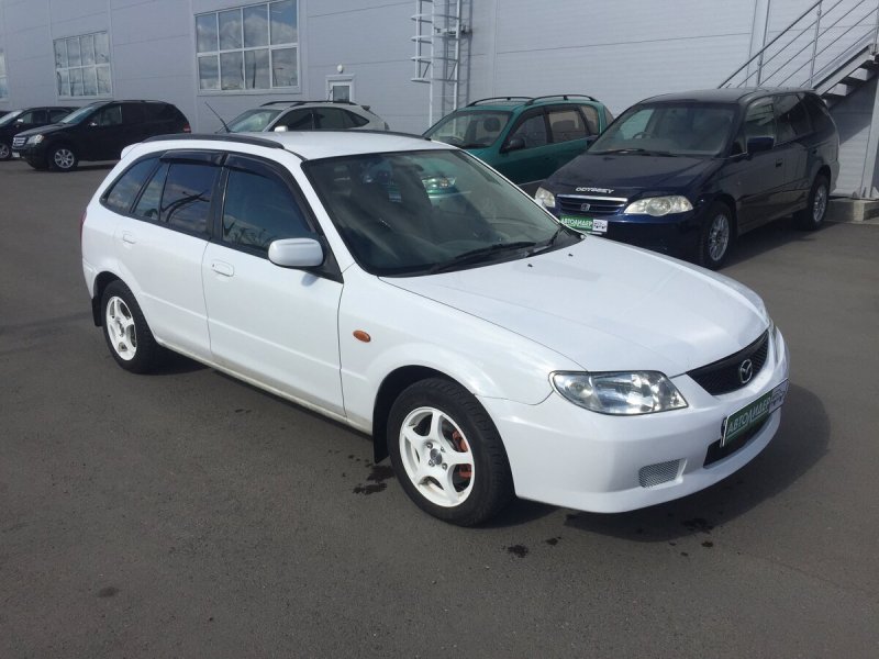 Mazda familia 1999