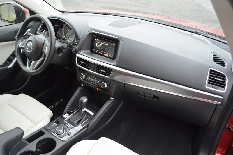 Mazda CX 5 2016 салон
