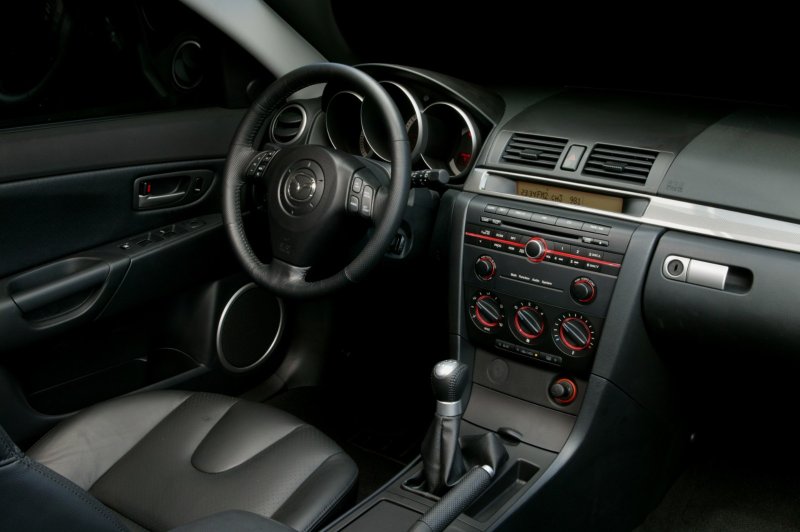 Mazda 3 BK Interior