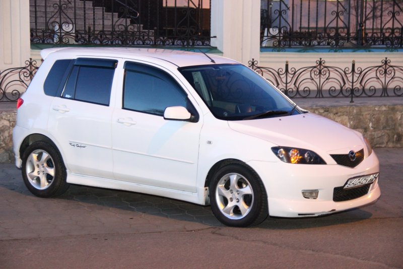 Mazda Demio 2 Sport