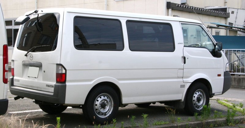 Mazda Bongo Friendee 2010