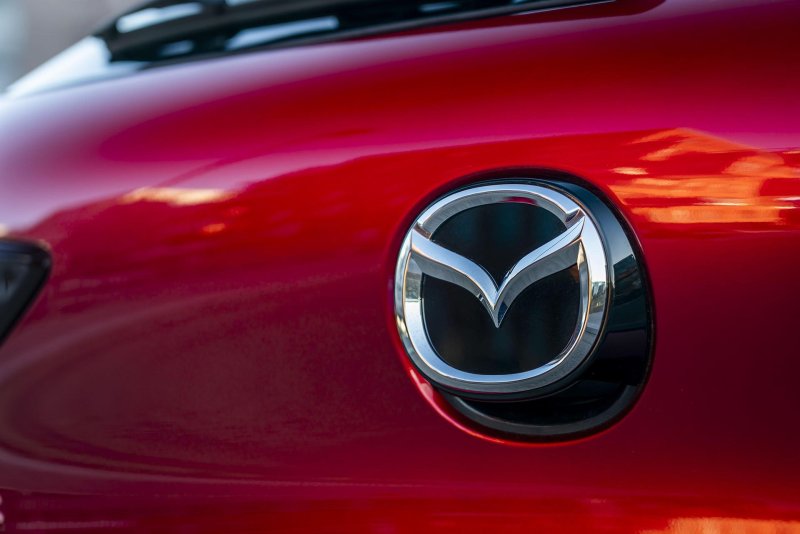 Mazda эмблема SKYACTIV