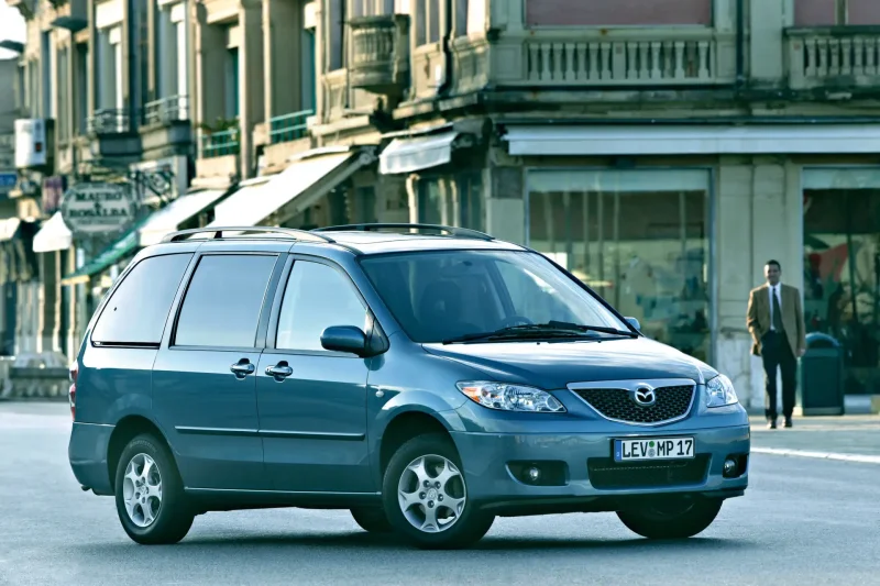 Mazda MPV минивэн 2003