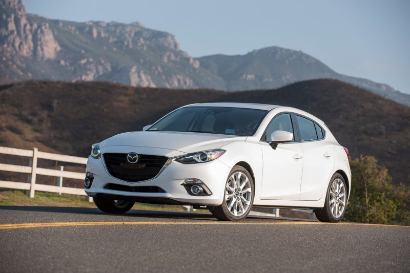 Mazda 3 2014 хэтчбек