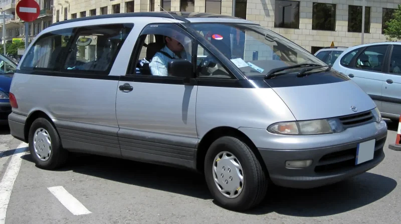 Toyota Estima lucida i