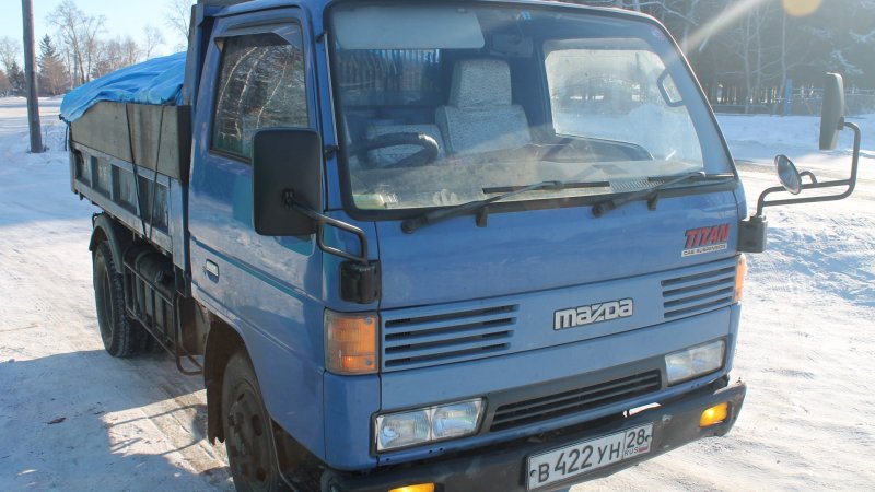 Mazda Titan 1989 грузовой фургон