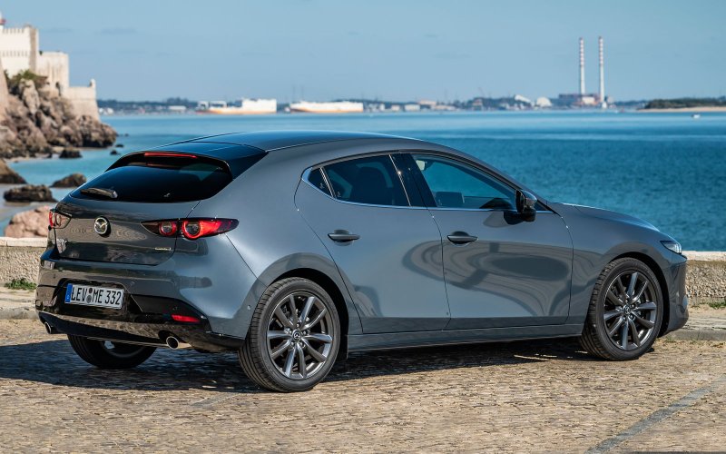 Mazda 3 2019 седан