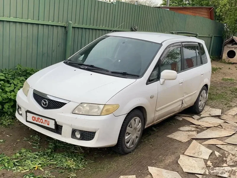 Mazda Premacy 2010 салон