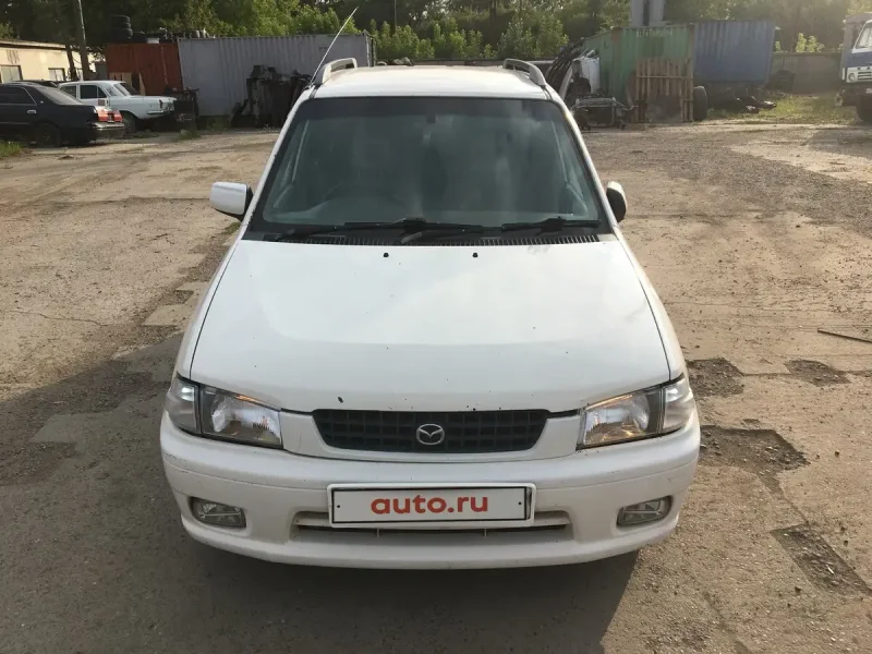 Mazda Demio i (DW) 1.3 С человеком