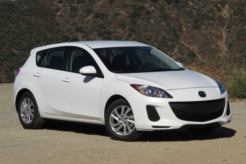 Mazda 3 2010 хэтчбек