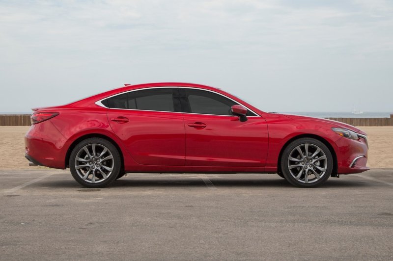 Mazda 6 Jet Black 2019