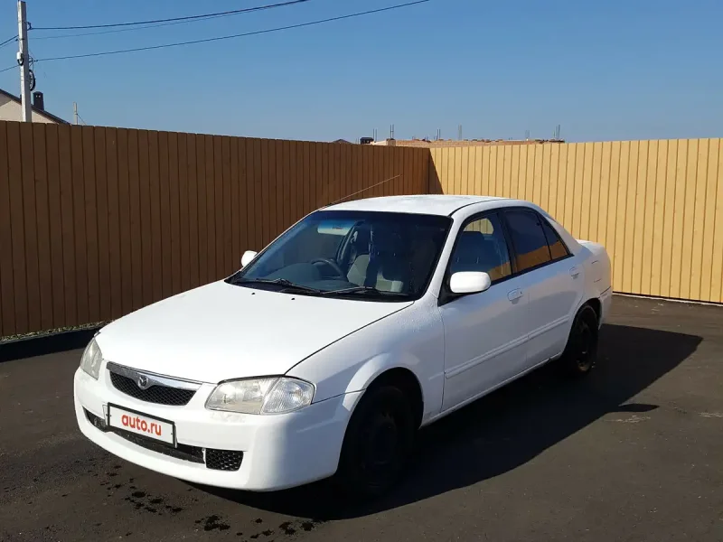 Mazda familia 2000 4wd