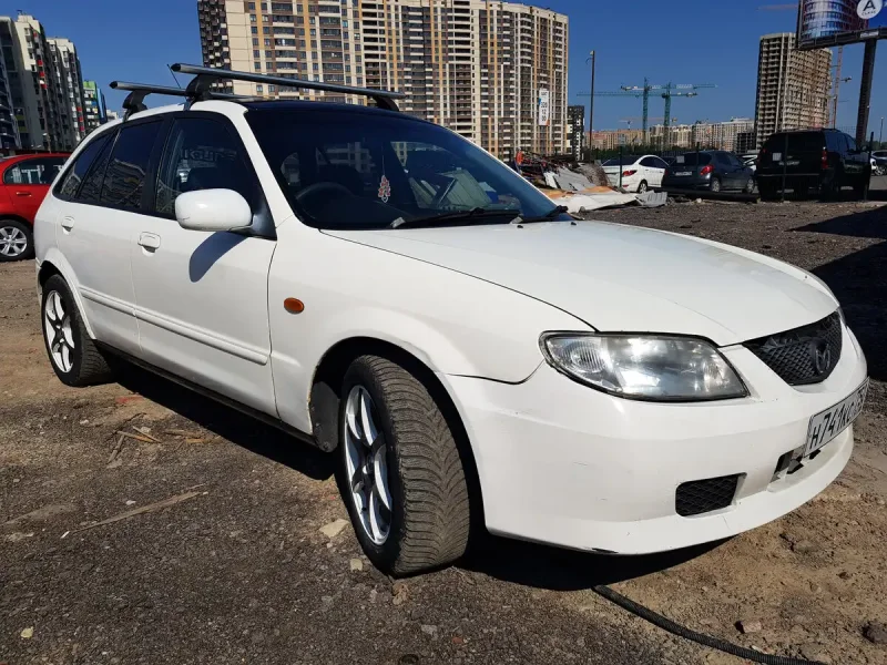 Mazda familia s-Wagon 2000