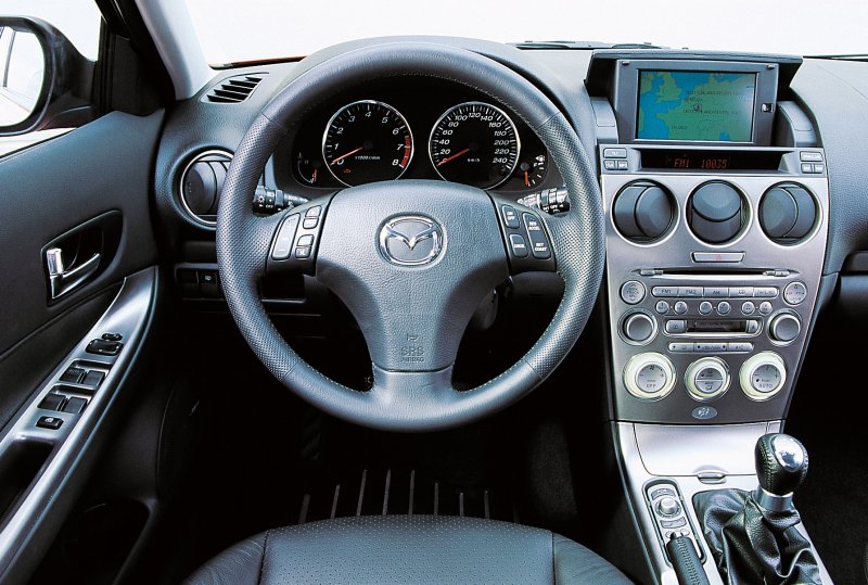 Mazda 6 gg 2005 салон