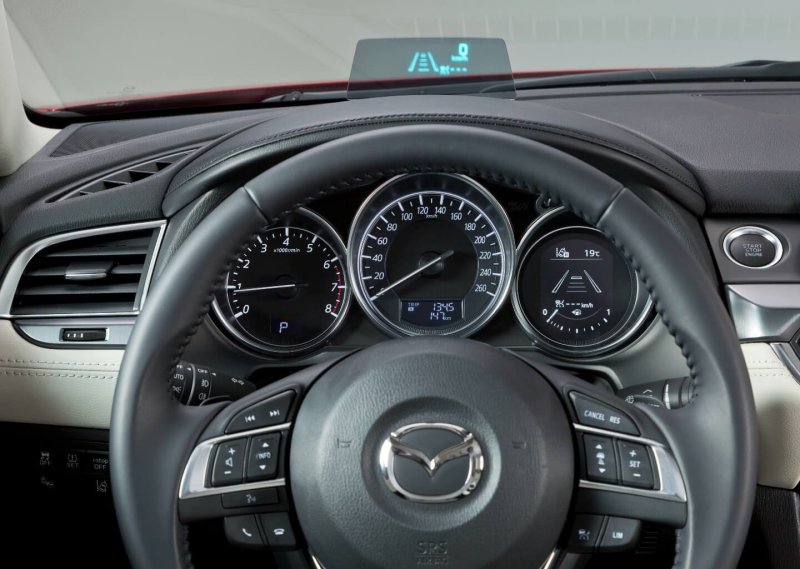 Mazda 6 2015 приборная панель