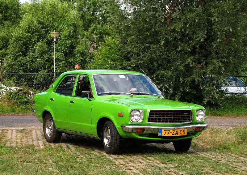Mazda, 818 Kombi
