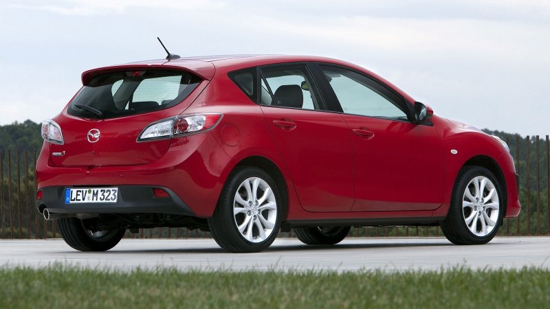 Mazda 3 Hatchback 2013