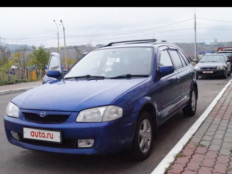 Mazda familia 1.5 at, 2002, универсал