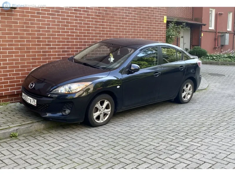 Mazda 3 2006 1.6 красная