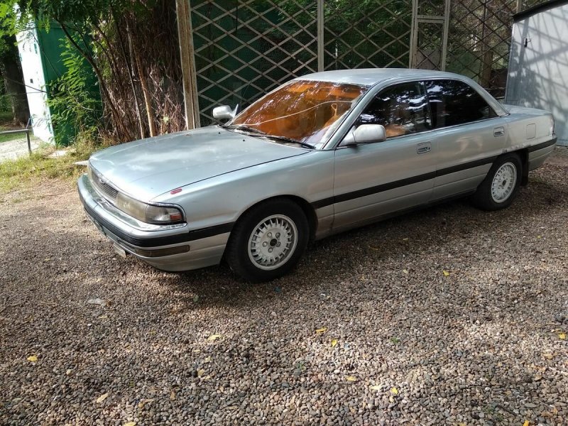 Mazda persona 1992 лобовое