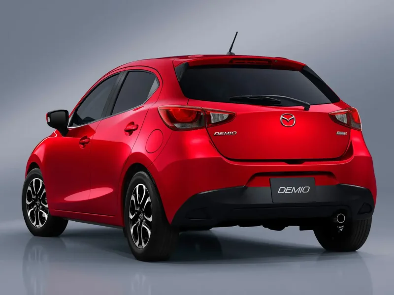 Mazda 2 2015