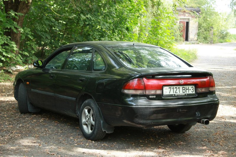 Mazda 626 лифтбек