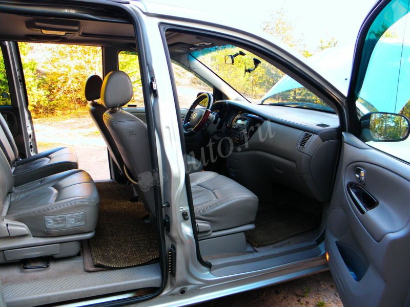 Mazda MPV 2001 салон