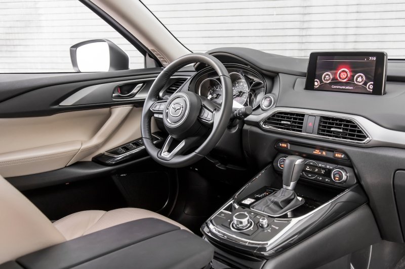 Mazda CX 9 Interior