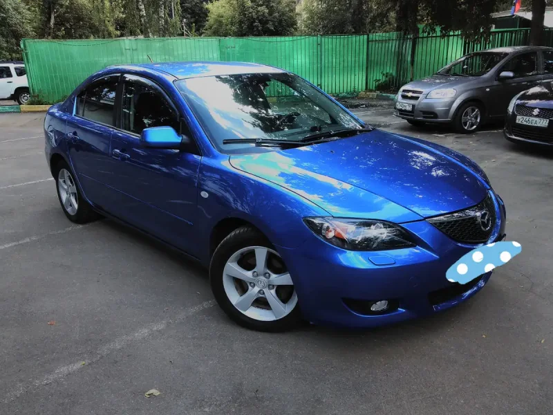 Mazda 3 синяя
