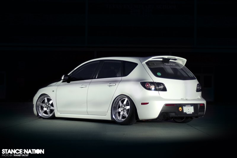 Mazda 3 2008 stance