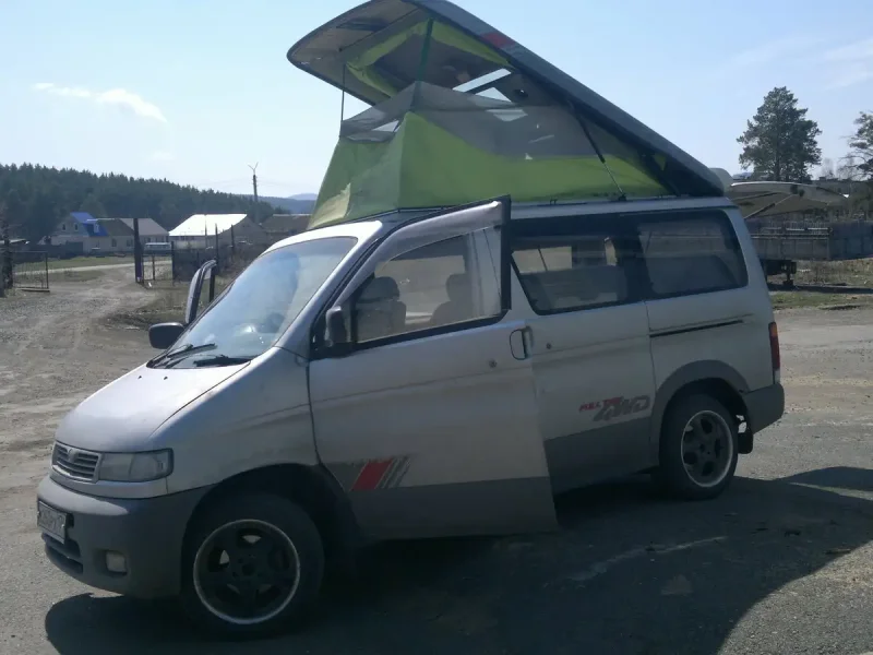 Mazda Bongo van