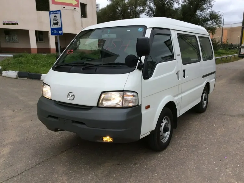 Mazda Bongo Friendee i Рестайлинг